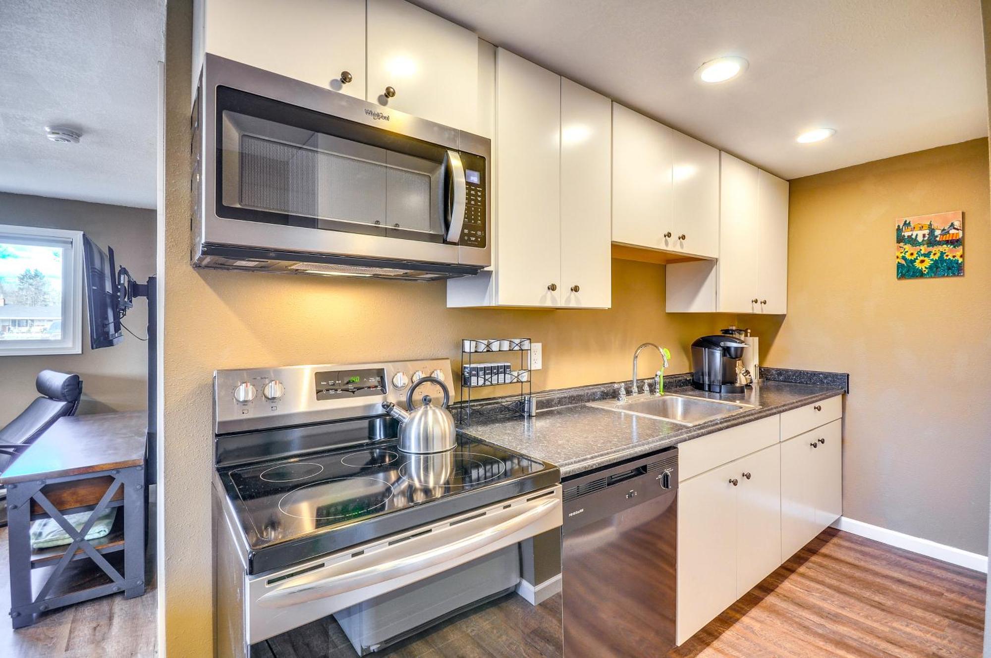 Estacada Home - Near Milo Mciver State Park! 외부 사진