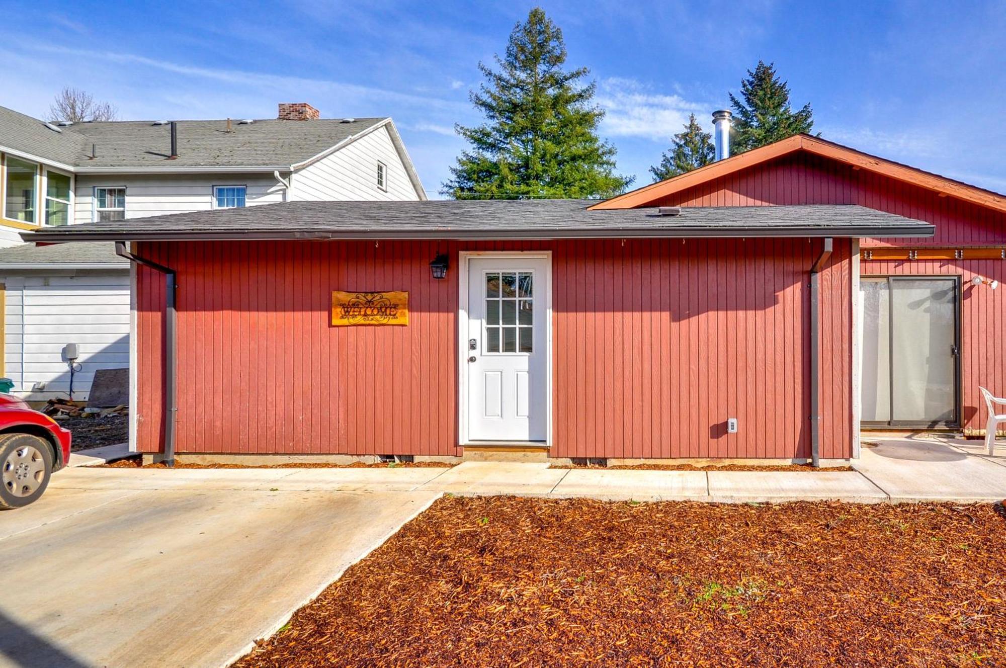 Estacada Home - Near Milo Mciver State Park! 외부 사진